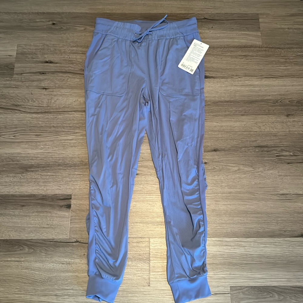 Lululemon Beyond the Studio Jogger in blue-size 10